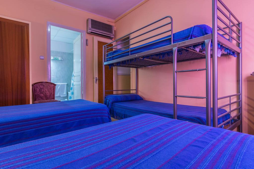 Hostal Urgell Balaguer Exterior photo
